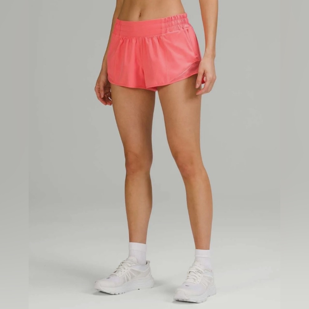 rare lululemon hotty hots 2.5”